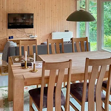 6 Person Holiday In Lsted